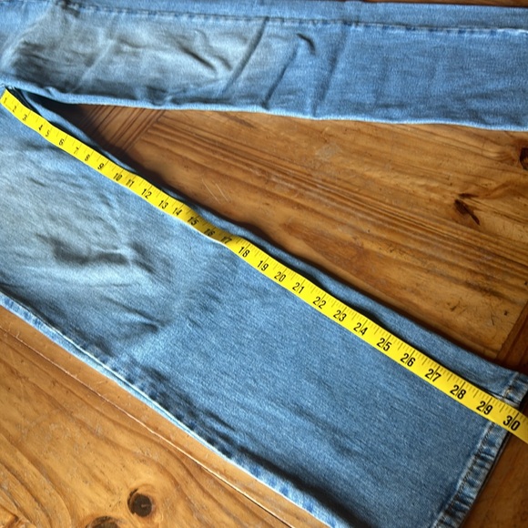 Guess High Rise Straight Size 25 - Picture 3 of 6